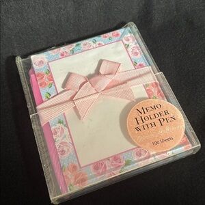 Memo Holder with Pen